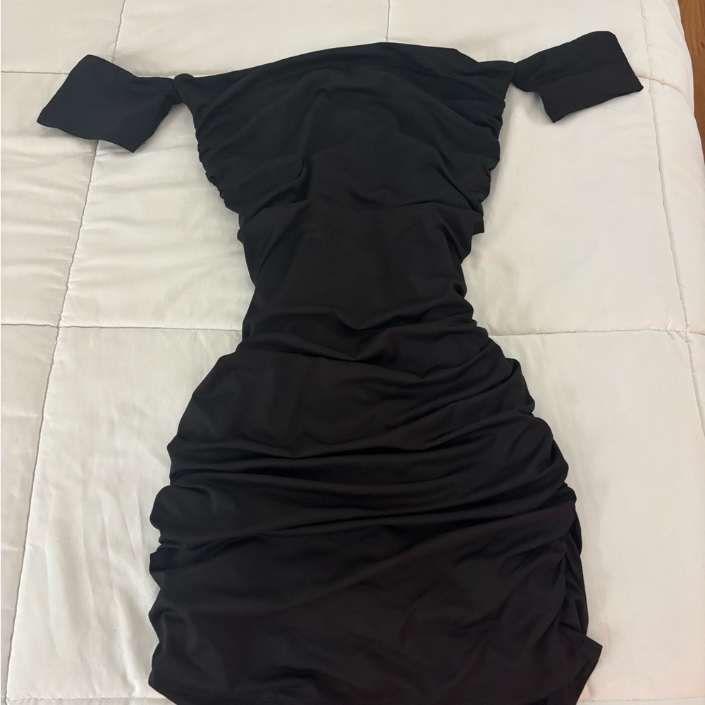 Superdown Black Off-Shoulder Mini Dress